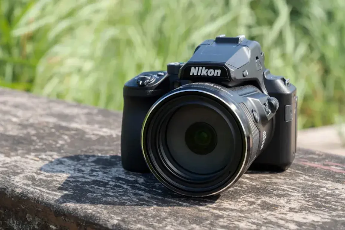 Nikon COOLPIX P950のレビュー比較まとめ レンズ交換なしで超望遠を一